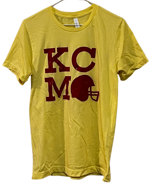 KC MO Football Helmet Kansas City Chiefs T-Shirt Medium